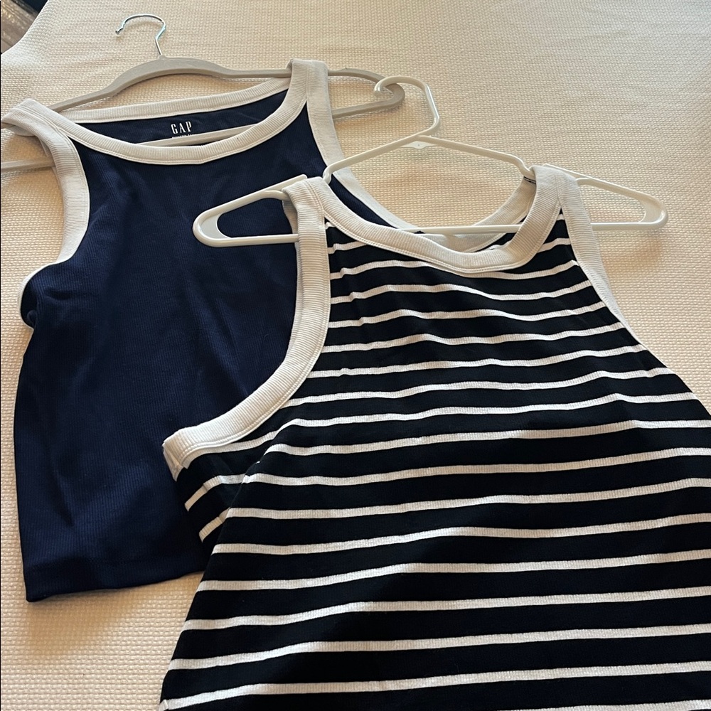 Gap 'modern tank' tank tops, women XL,set of 2, navy/cream, can be layered